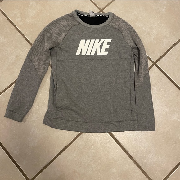 Pull over sweater with pockets - Picture 1 of 1